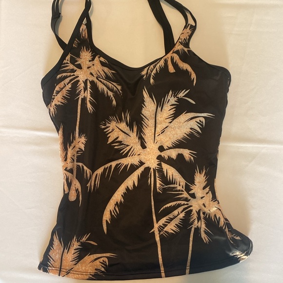 Swimsuit - Picture 2 of 7